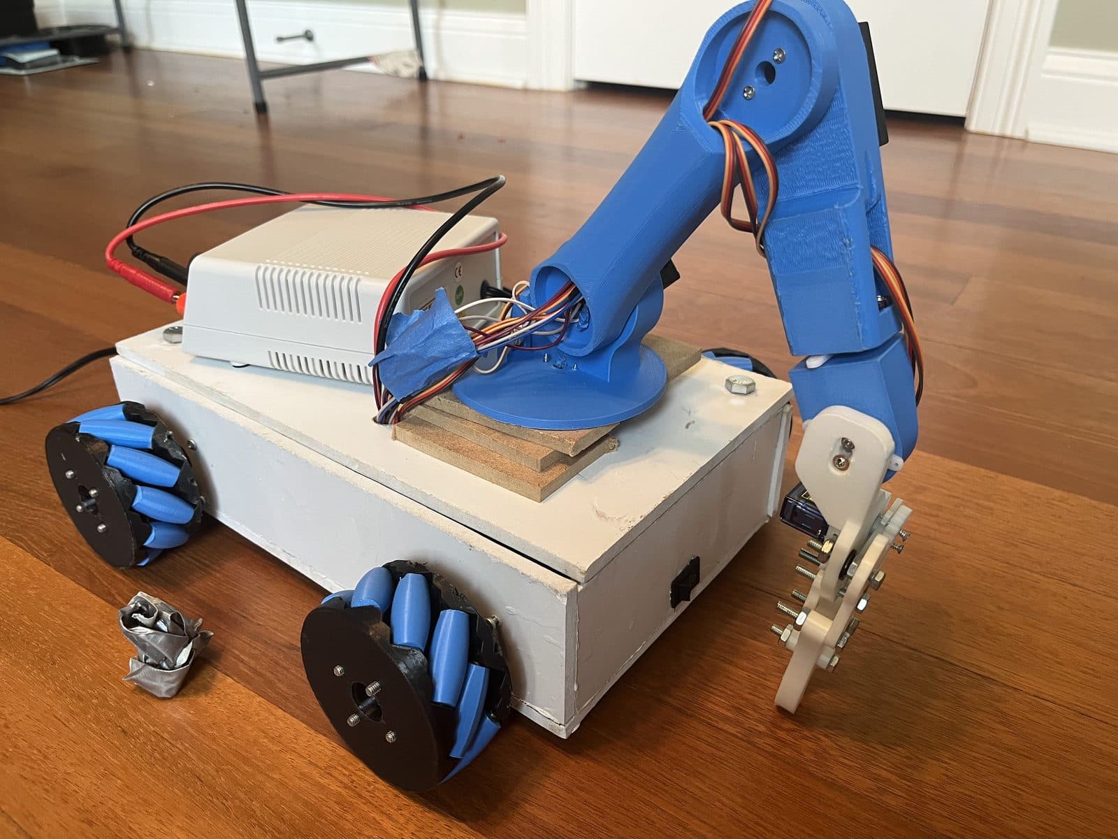 6-Axis Robot Arm with Omni Wheels