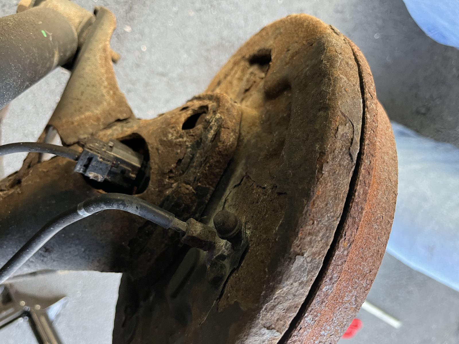 Drum brake build