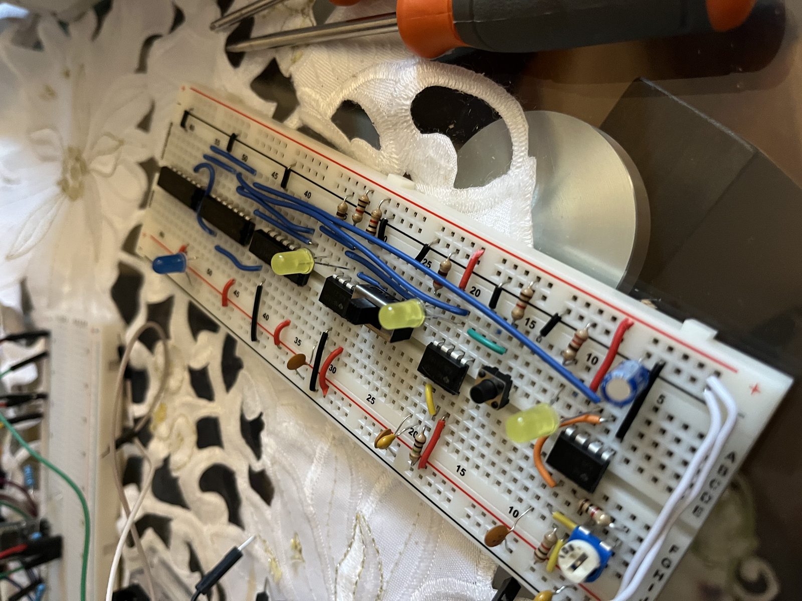 Clock module circuit